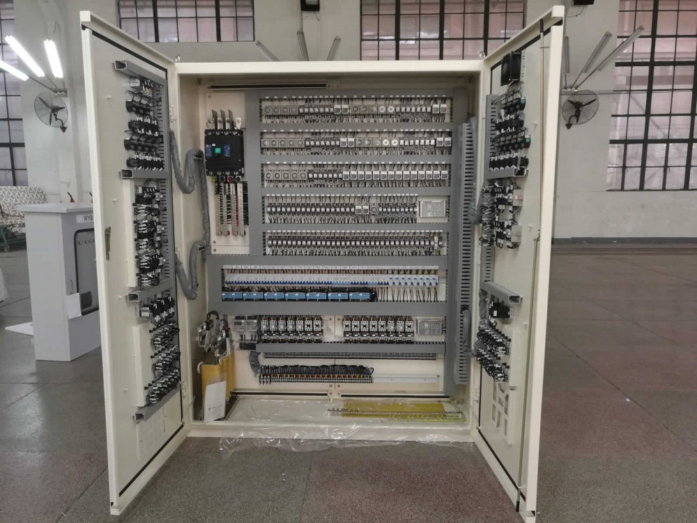 低压配电柜原理详解：从基础结构到核心工作机制